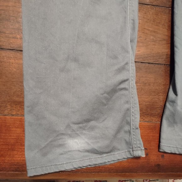 Vince Camuto - Picture 5 of 6